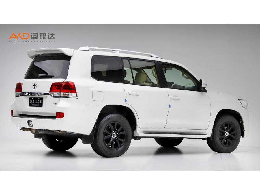 Toyota Land Cruiser 2015 4.0L MT 5 мест