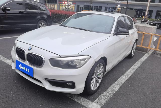 BMW 1er 2016 года выпуска