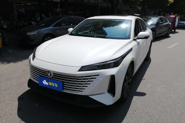 Changan Lamore 2023 года выпуска