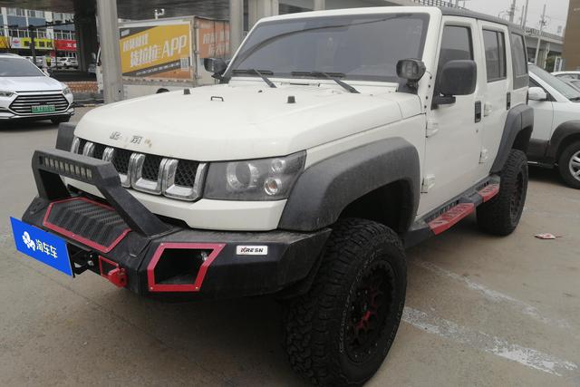 BAIC Beijing BJ40 2016 года выпуска