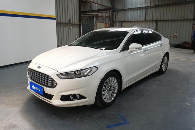 Ford Mondeo 2013 года выпуска
