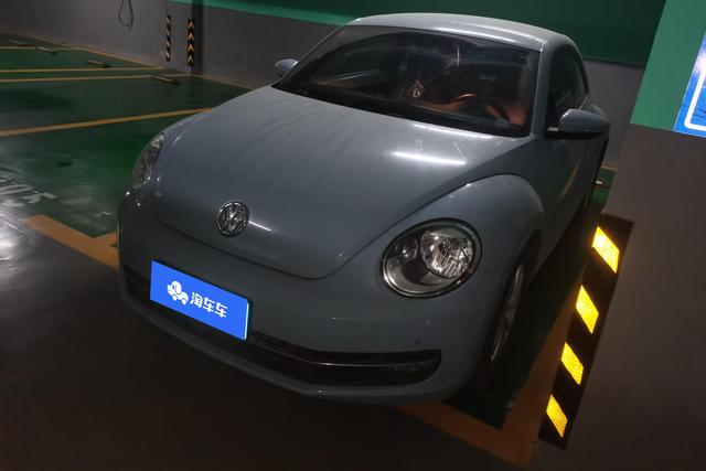 Volkswagen Beetle 2015 года выпуска