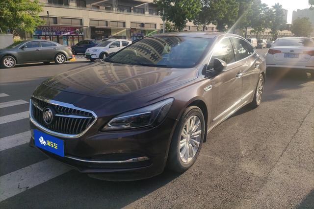 Buick LaCrosse 2018 года выпуска