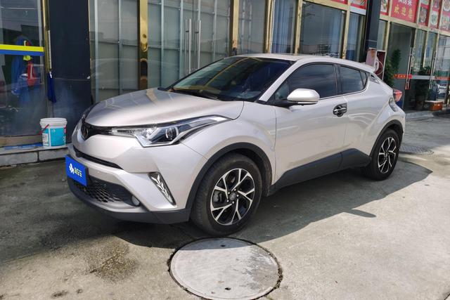 Toyota C-HR 2020 года выпуска