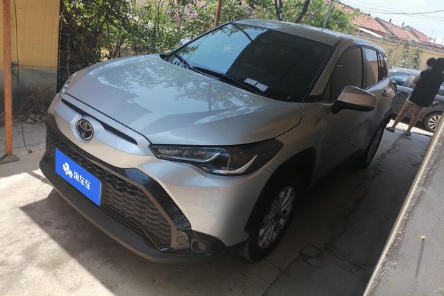 Toyota Corolla Cross 2022 года выпуска