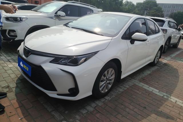 Toyota Corolla Cross 2021 года выпуска