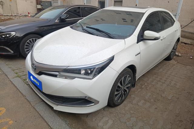Toyota Corolla Cross 2017 года выпуска