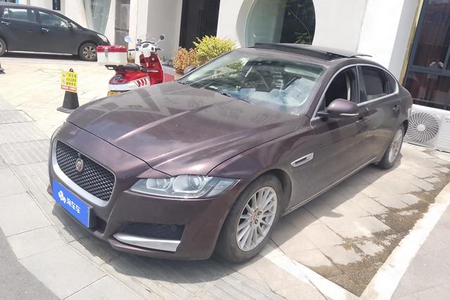 Jaguar XF 2017 года выпуска