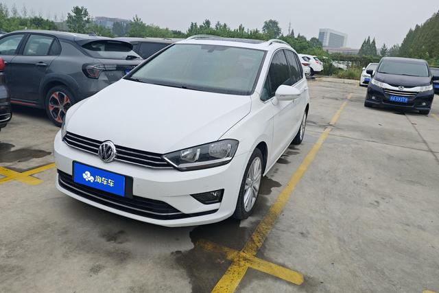 Volkswagen Golf Sportsvan 2016 года выпуска