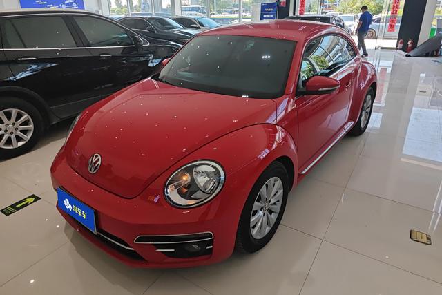 Volkswagen Beetle 2017 года выпуска