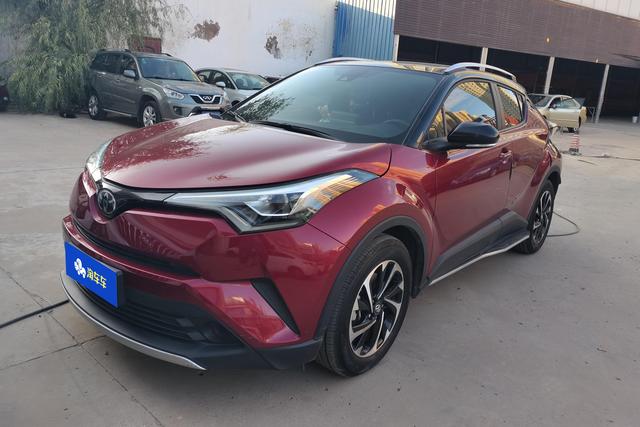 Toyota C-HR 2020 года выпуска