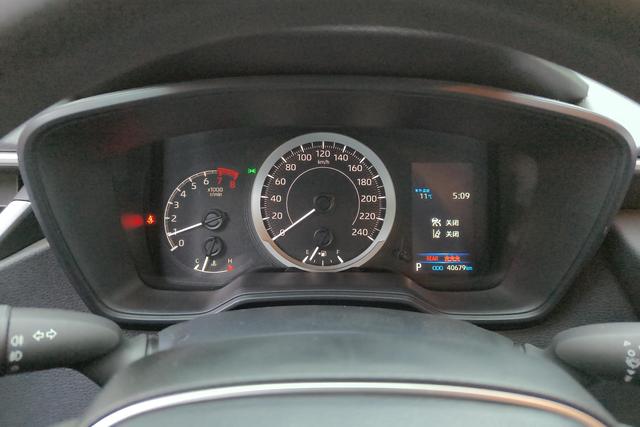 Toyota Corolla 2022 Белый из Китая, фото 6