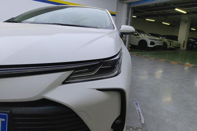 Toyota Corolla id 3783669 из Китая 8