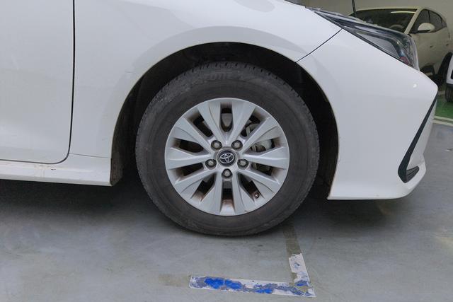 Toyota Corolla id 3783669 из Китая 9