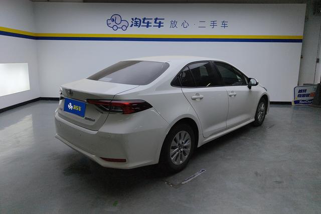 Toyota Corolla id 3783669 из Китая 15