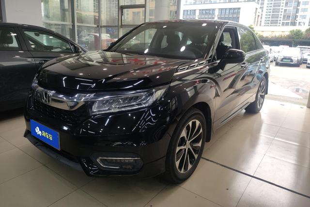 Honda Avancier 2017 года выпуска