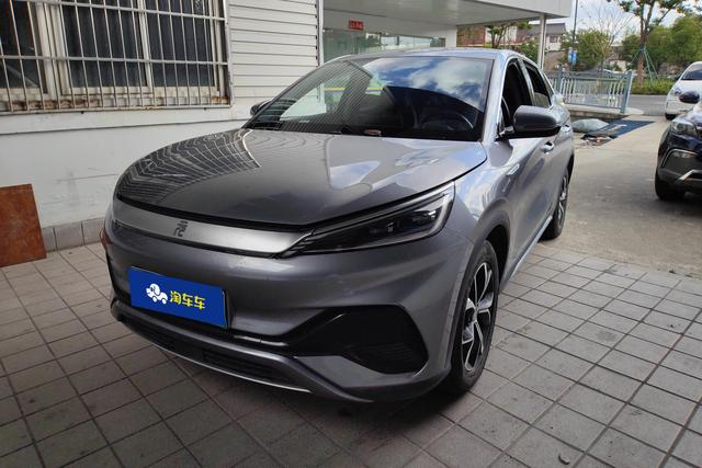BYD Yuan 2022 года выпуска