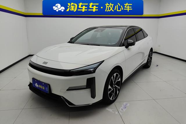 Geely Galaxy L6 2023 года выпуска