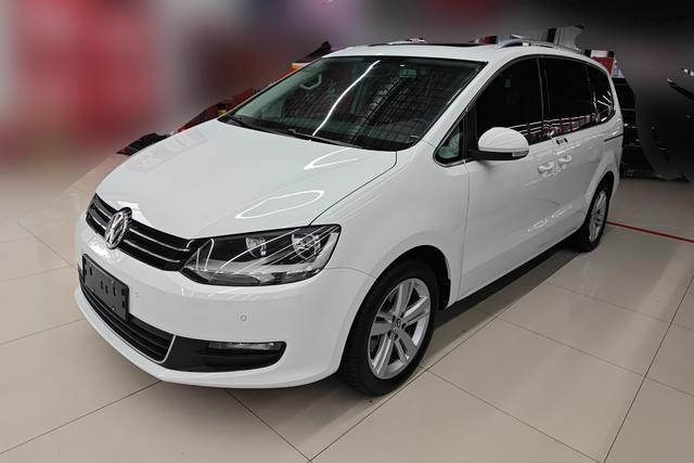 Volkswagen Sharan 2018 года выпуска