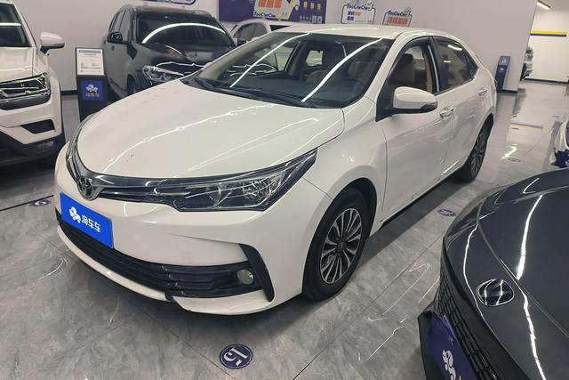 Toyota Corolla Cross 2017 года выпуска