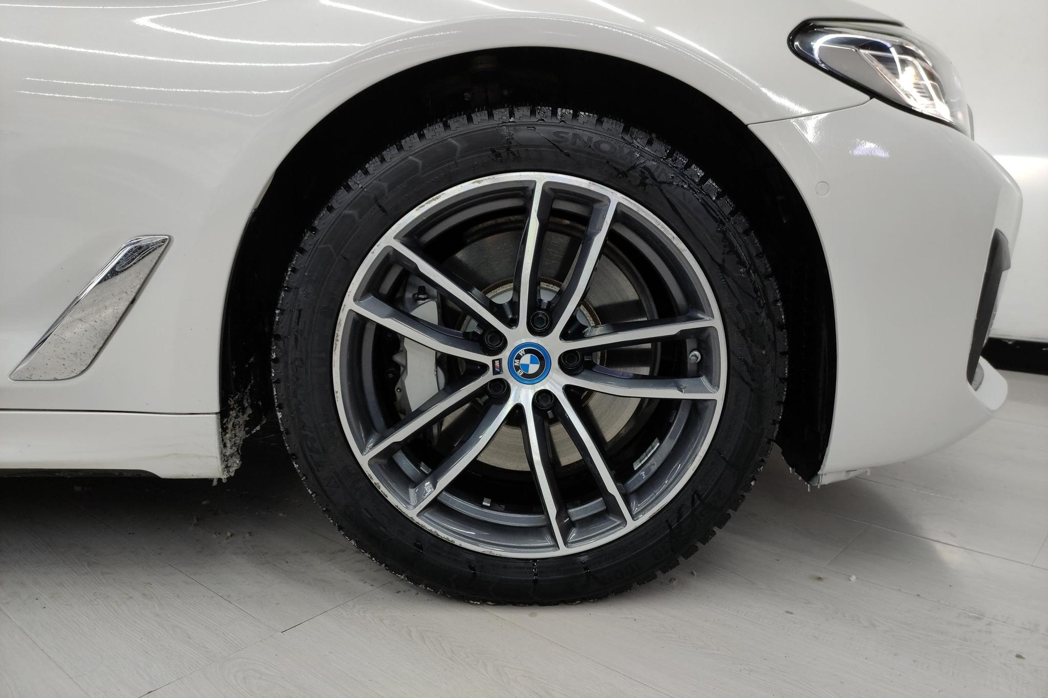 BMW 5 серииPHEV 5 PHEV 2022 535Le M Sport