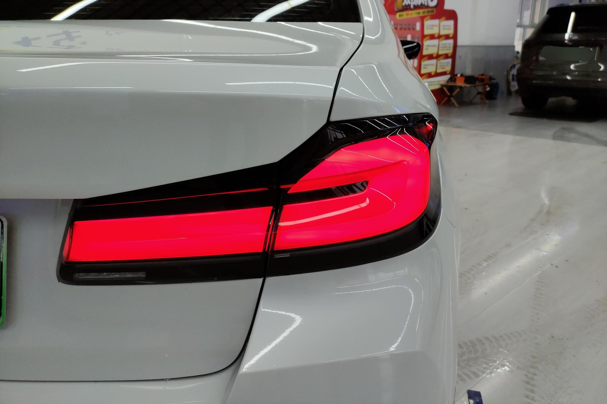 BMW 5 серииPHEV 5 PHEV 2022 535Le M Sport