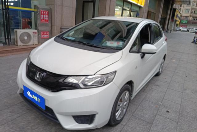Honda Fit 2016 года выпуска