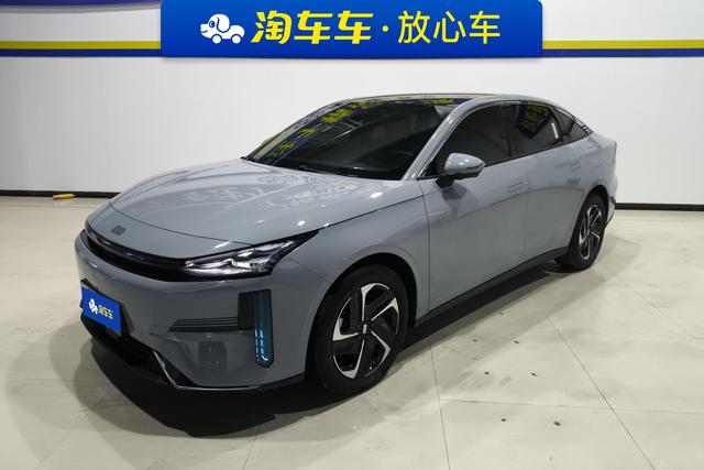 Geely Galaxy L6 2023 года выпуска
