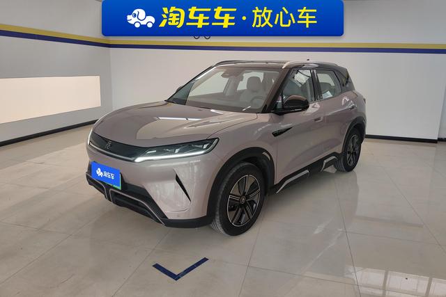BYD Yuan 2024 года выпуска