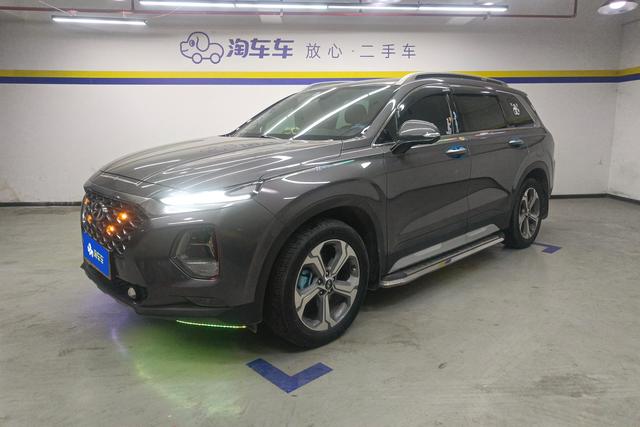 Hyundai Santa Fe 2020 года выпуска