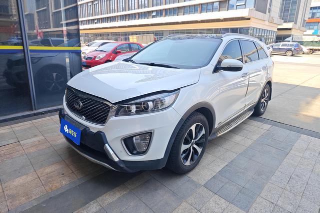 Kia Sorento 2015 года выпуска