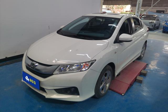 Honda City 2015 года выпуска
