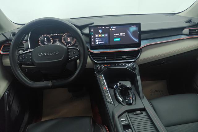 Lynk 06 2023 Темно-серый из Китая, фото 5