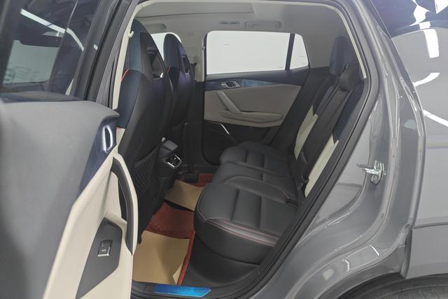 Lynk 06 id 3784442 из Китая 9