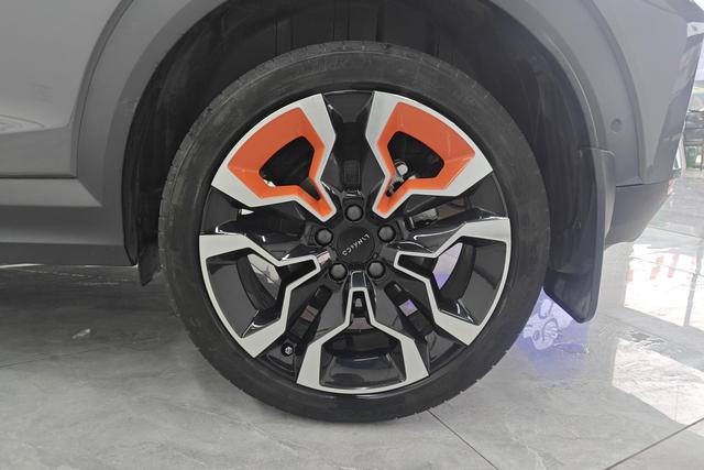 Lynk 06 id 3784442 из Китая 15