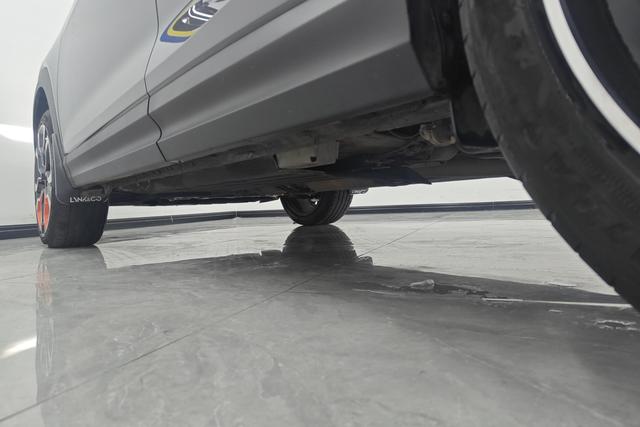 Lynk 06 id 3784442 из Китая 17