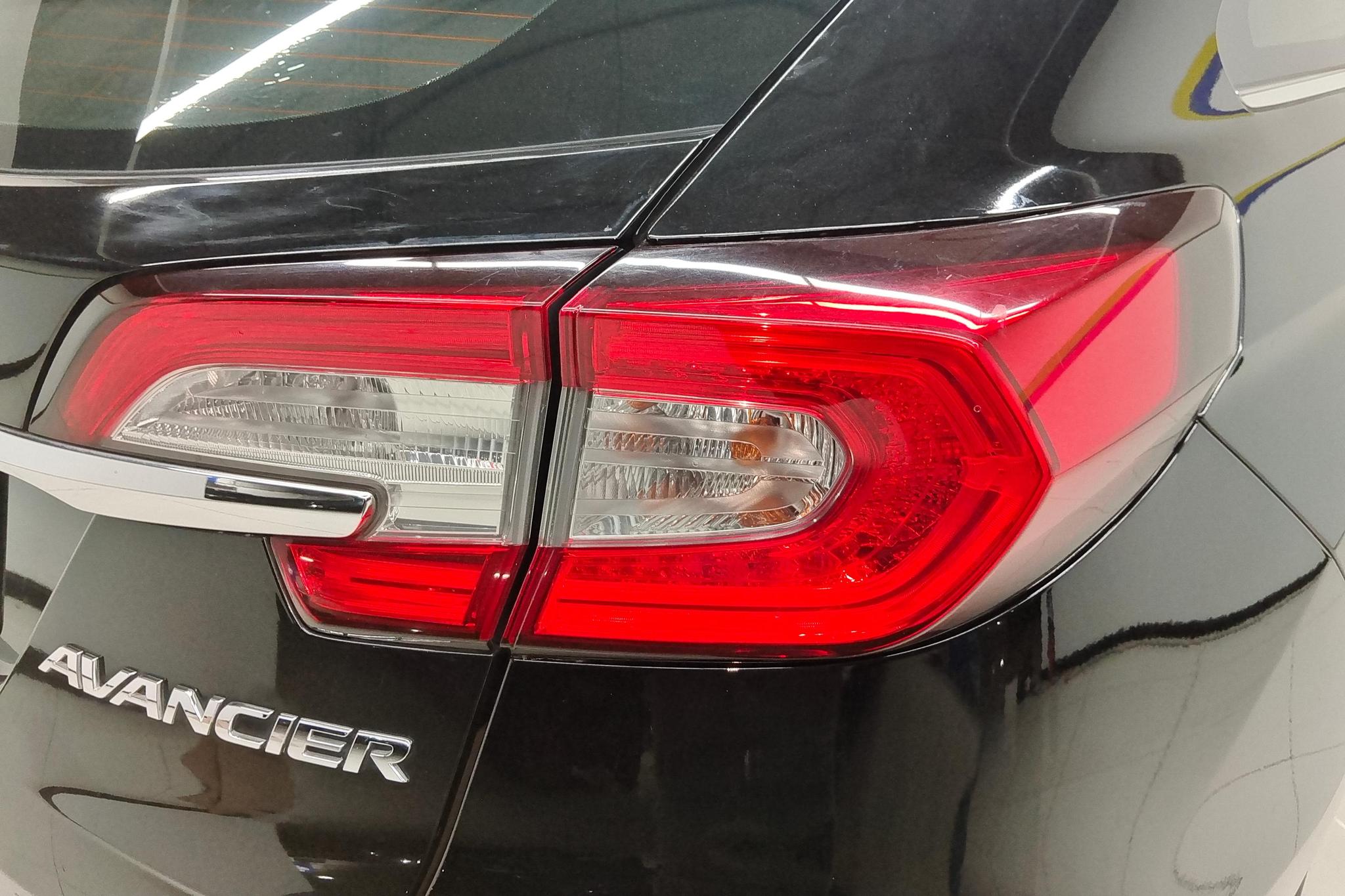 Honda Avancier 2019 240TURBO Premium