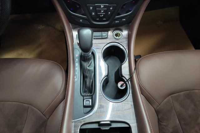 Buick Envision 2016 — фото 14