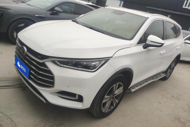 BYD Tang 2018 года выпуска