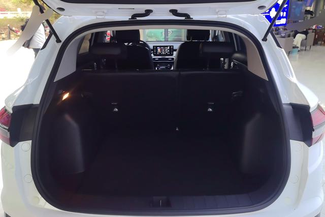 Geely Automobile Binyue id 3769033 из Китая 16