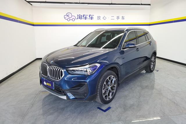 BMW X1 2022 — фото 1