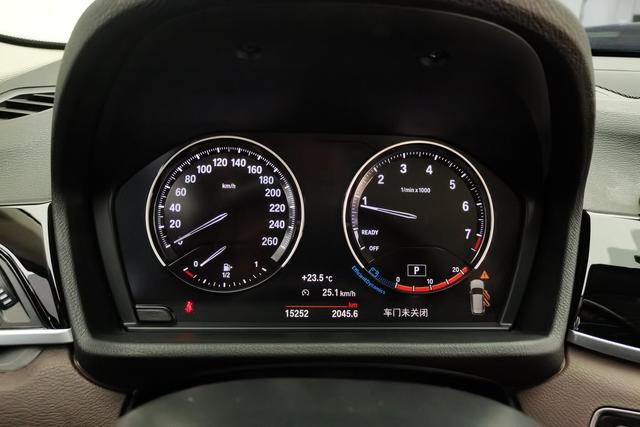 BMW X1 2022 — фото 13