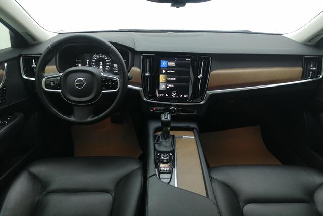 VOLVO S90 2019 — фото 12