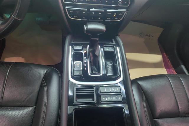 Gac Trumpchi Trumpchi GS8 2017 — фото 14