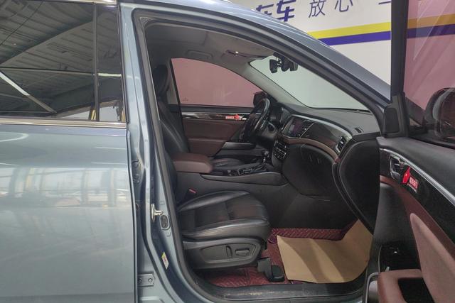 Gac Trumpchi Trumpchi GS8 2017 — фото 15