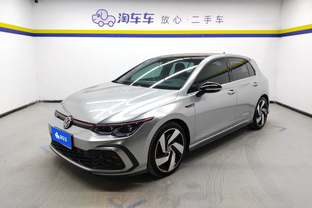 Volkswagen Golf GTI 2021 года выпуска