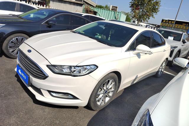 Ford Mondeo 2017 года выпуска