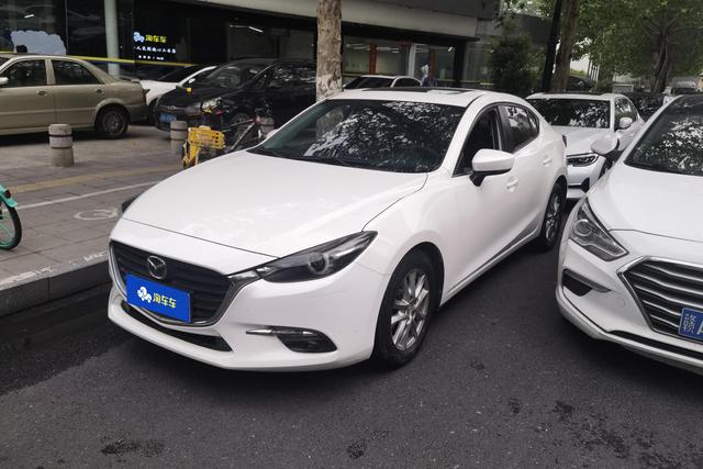 Mazda 3 2017 года выпуска