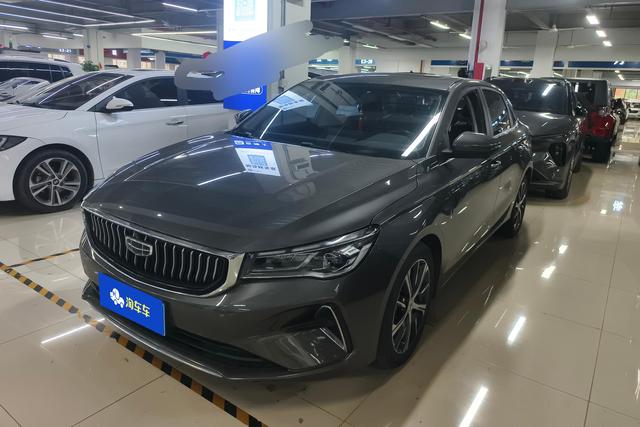 Geely Emgrand GT 2022 года выпуска