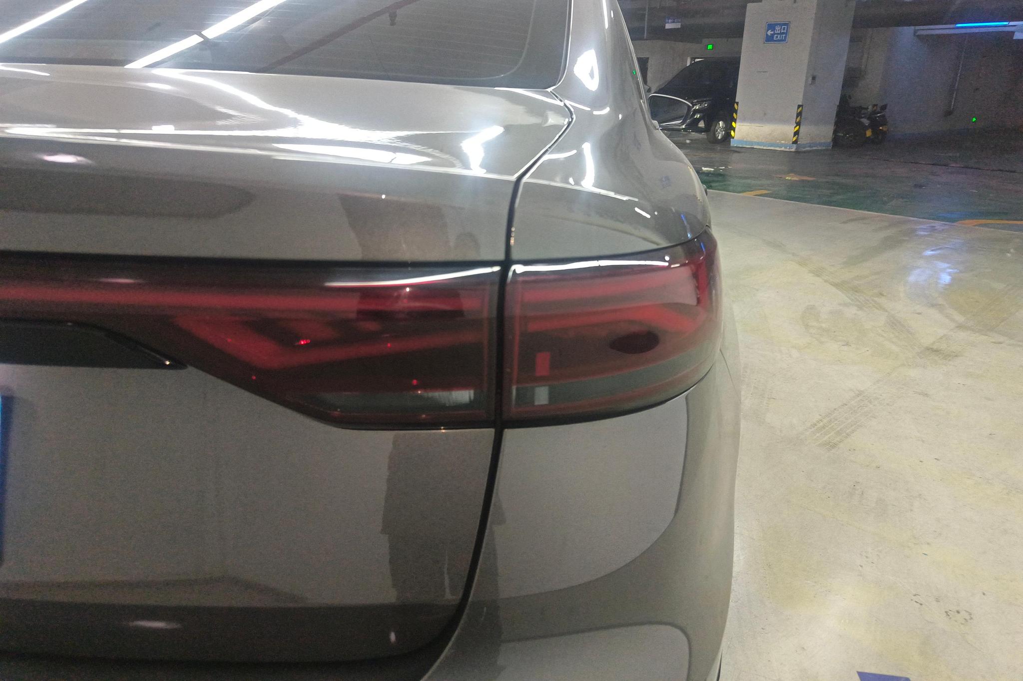 Geely Emgrand 2022 4 1.5L CVT Luxury